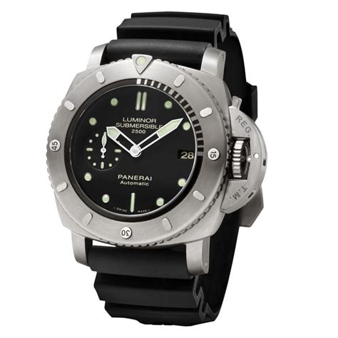 Panerai PAM00364 : Luminor Submersible 1950 2500M 3 Days 